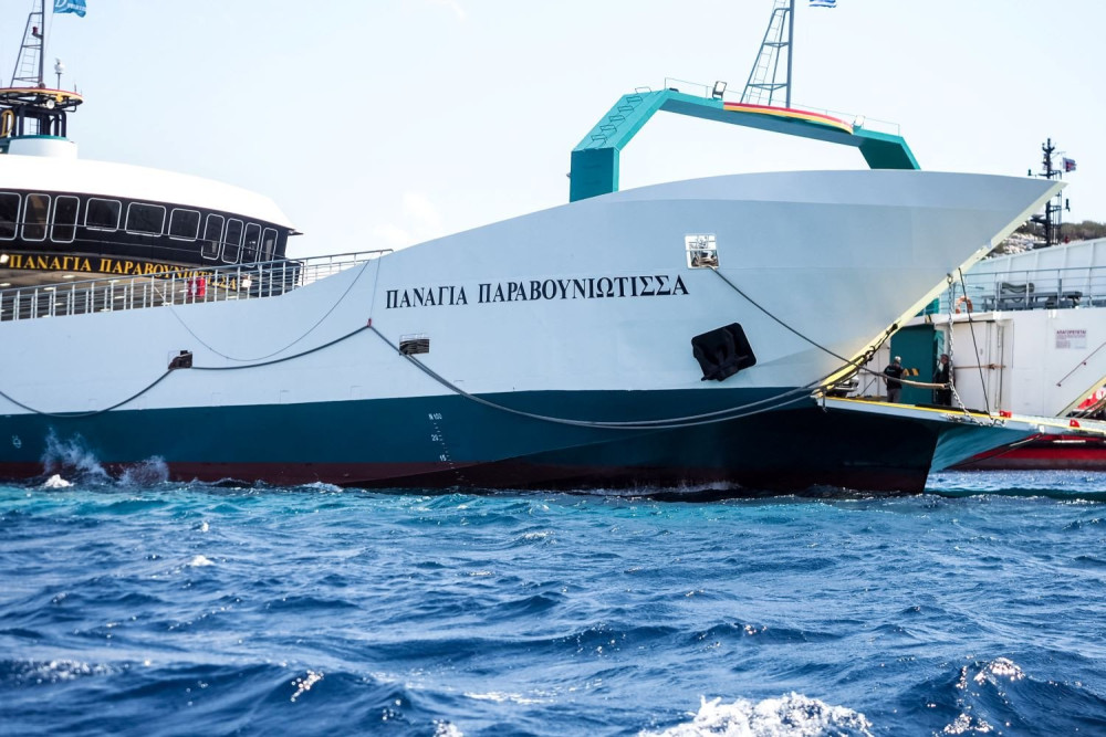 Νέα Στύρα: «Κόλλησαν τα πηδάλια του πλοίου» είπε στην απολογία του ο πλοίαρχος για την προσάραξη