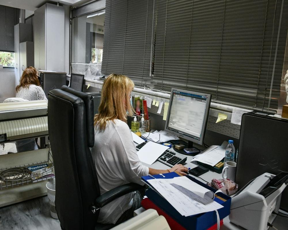 Αυτόματες φορολογικές δηλώσεις από το 2027 - Τι σημαίνει για μισθωτούς, επαγγελματίες και ιδιοκτήτες ακινήτων