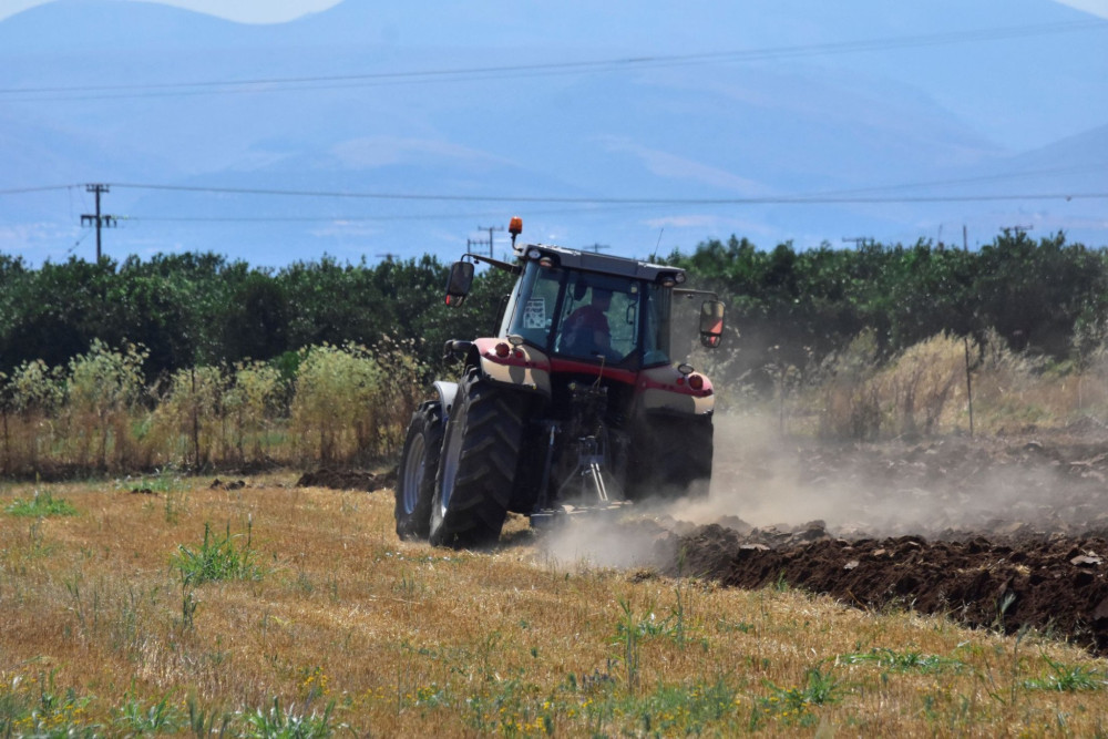 ΑΑΔΕ: αναδρομική υπαγωγή αγροτών στο ειδικό καθεστώς ΦΠΑ - Οδηγίες και διευκρινήσεις