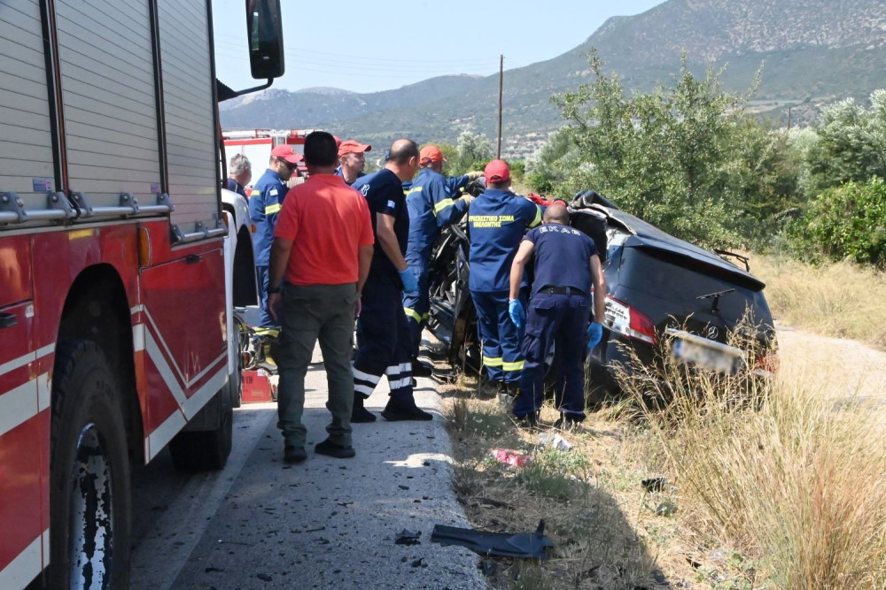 Αργολίδα: σοκαριστικό τροχαίο με τρεις νεκρούς- Τζιπ συγκρούστηκε μετωπικά με νταλίκα