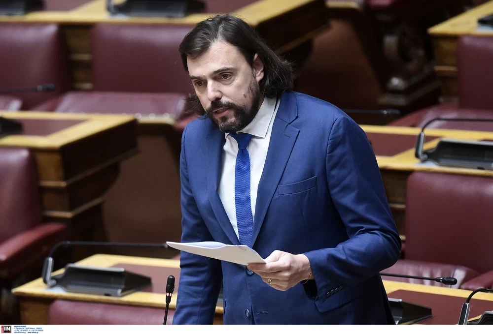 Ο Πέτρος Παππάς αποκηρύσσει τον Τσίπρα: Θέατρο του παραλόγου η επιστροφή του
