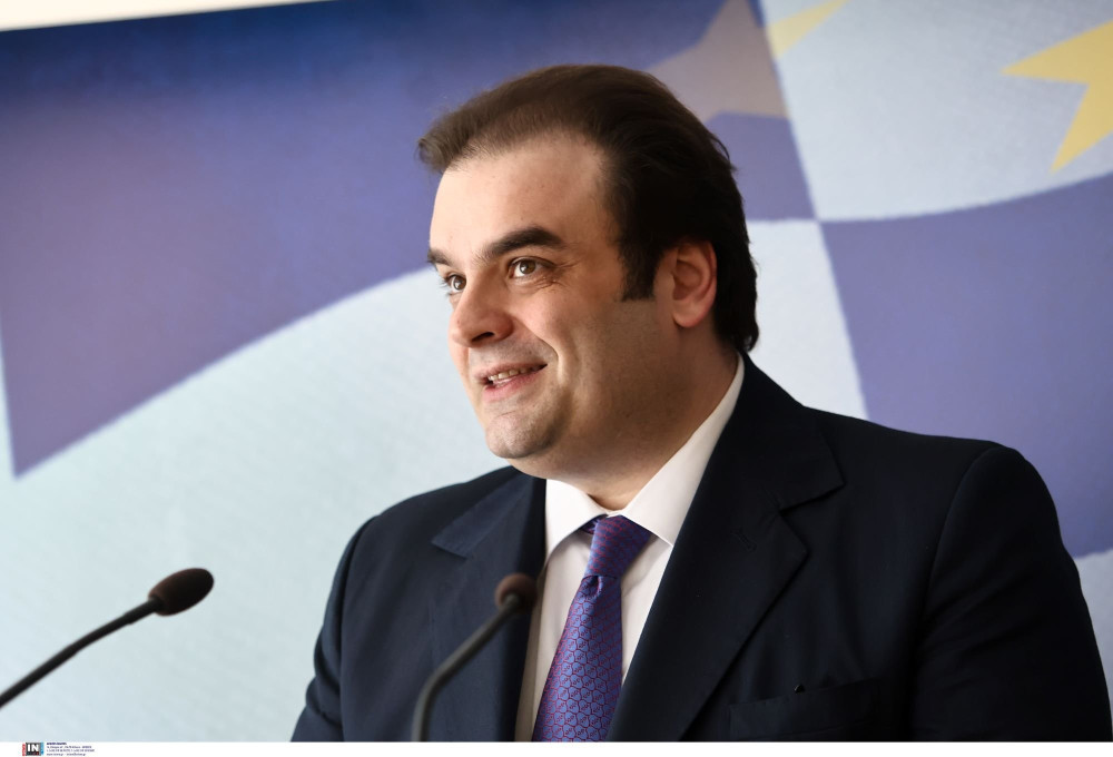Μήνυμα Πιερρακάκη στους νέους για τις φοροελαφρύνσεις: Θέλουμε να ζήσετε στην Ελλάδα