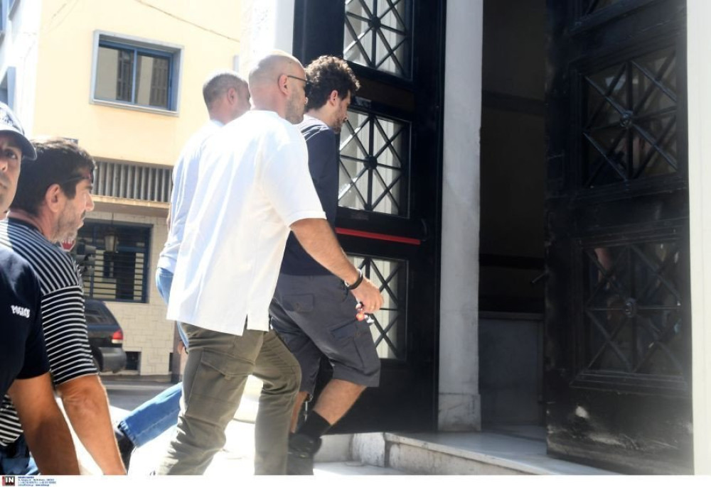 Πάτρα: στα δικαστήρια οι κατηγορούμενοι για εμπρησμό