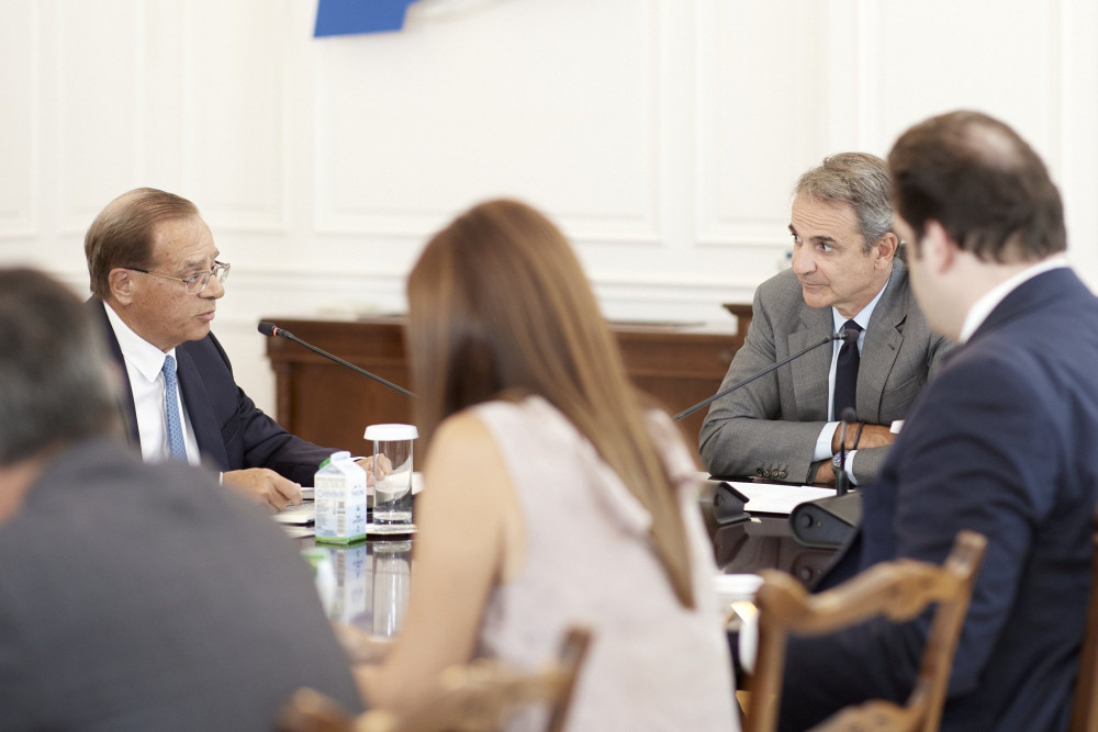 Μητσοτάκης: Τετραπλασιασμός της δωρεάς τραπεζών για ανακαίνιση σχολείων
