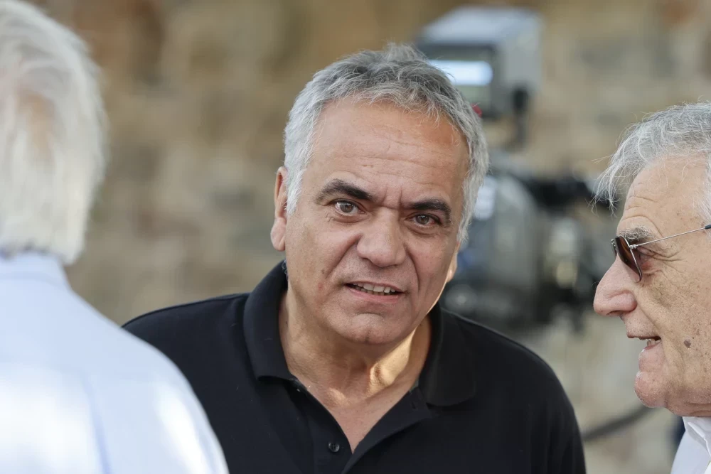 Εμφύλιος στη Νέα Αριστερά: Καρφιά Σκουρλέτη στην ηγεσία του κόμματος, στον ΣΥΡΙΖΑ και τον Τσίπρα