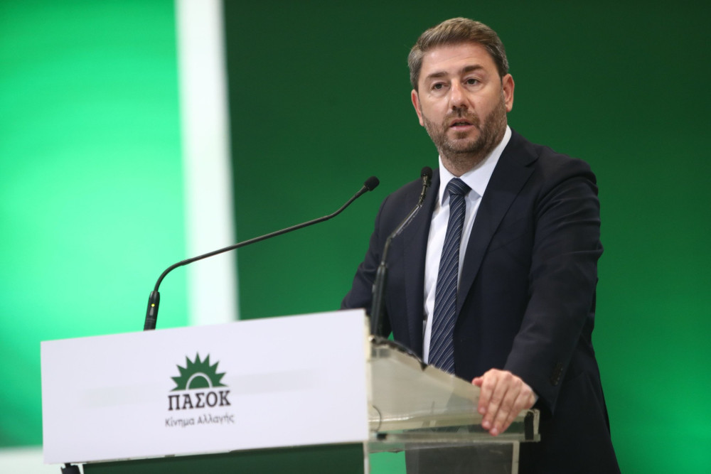 Η χώρα των ανακυκλωμένων συνθημάτων