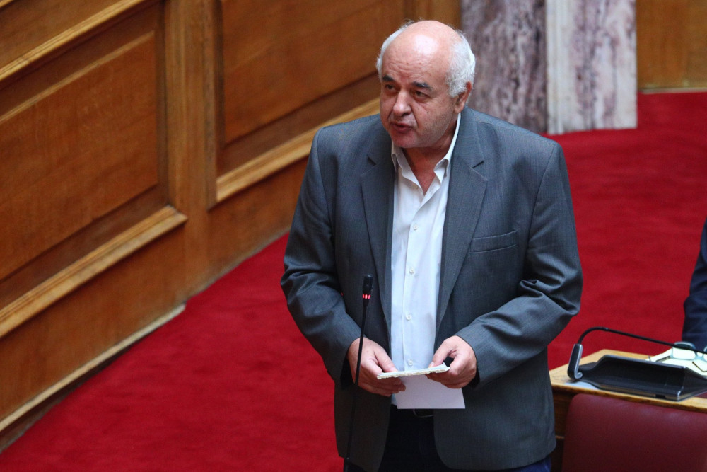 Ζαχαρός για Καραθανασόπουλο: Τάζει λαγούς με πετραχήλια για μικροκομματικά παιχνίδια (video)