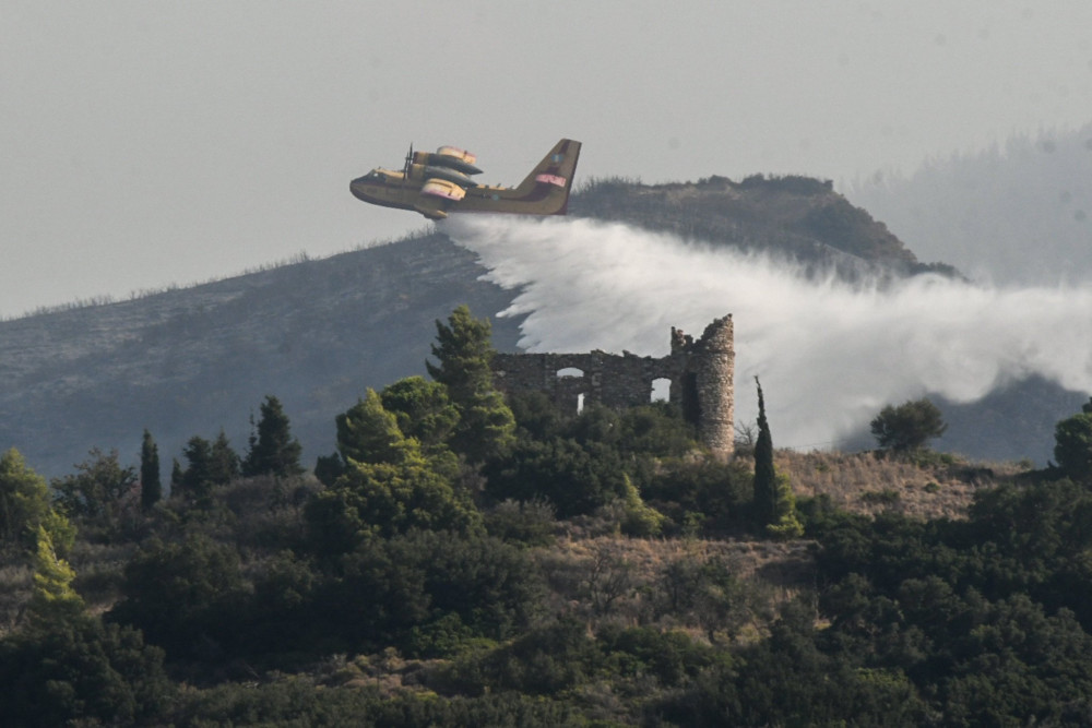 Υπουργείο Μεταφορών: Απαγορεύονται τα Drone σε ζώνες πυρκαγιάς