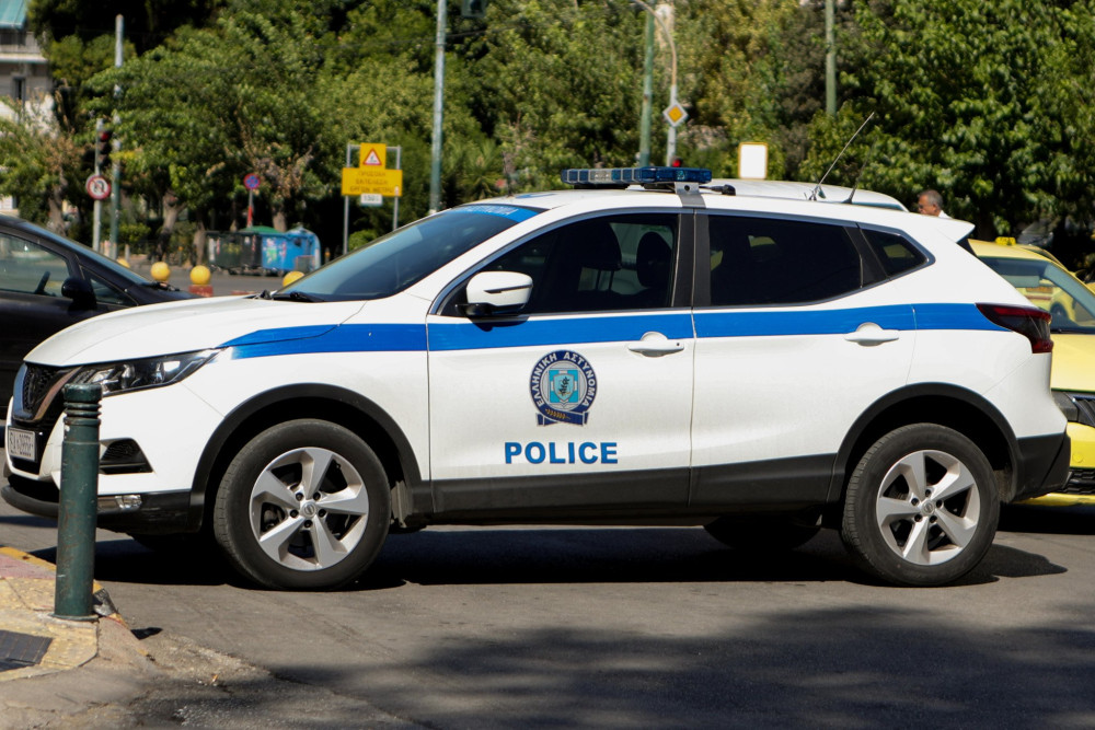 Ο πρώην υπουργός και τα… φιντάνια της Κρήτης