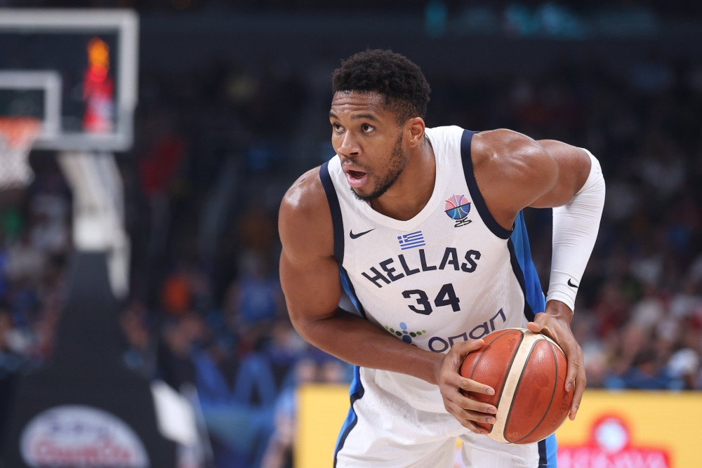 EuroBasket: Αντετοκούνμπο πασάρει, Αντετοκούνμπο σκοράρει (video)