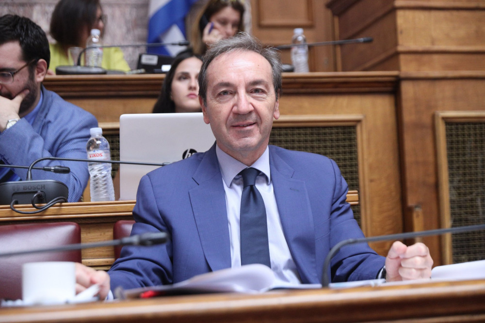 Βουλή: Νέο νομικό πλαίσιο για τις κυρώσεις παραβίασης μέτρων ΕΕ - Εναρμόνιση με το ευρωπαϊκό δίκαιο