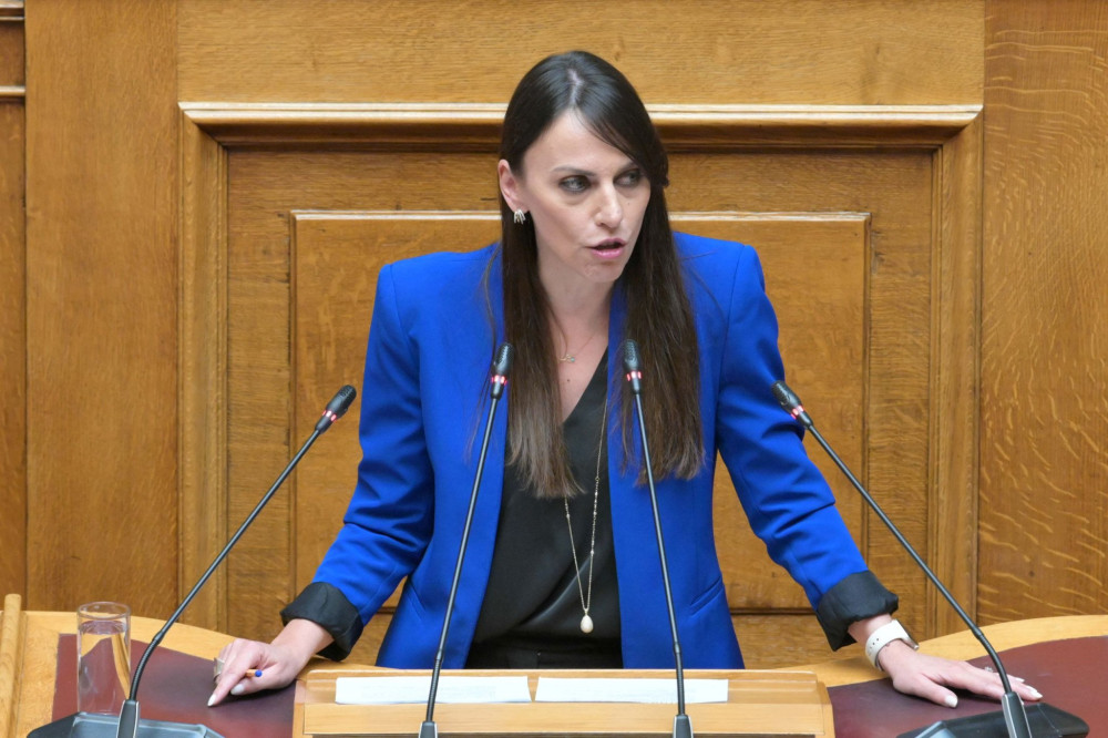 Χαραλαμπογιάννη: Η κυβέρνηση επιλέγει τη δράση αντί της αδράνειας