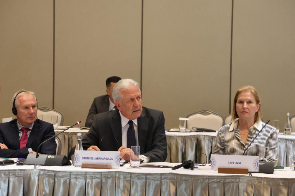 Δημήτρης Αβραμόπουλος: Ο Middle Corridor, στρατηγική οδός εμβάθυνσης της συνεργασίας με την Κεντρική Ασία