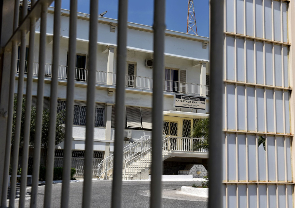 Φυλακές Κορυδαλλού: αποκαλύφθηκε σχέδιο απόδρασης κρατουμένων - Συλλήψεις, μαχαίρια και ναρκωτικά