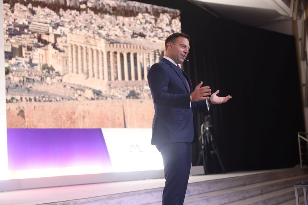 Ο Κασσελάκης στη ΔΕΘ: Όλα θα αλλάξουν, αρκεί να τον πιστέψουμε
