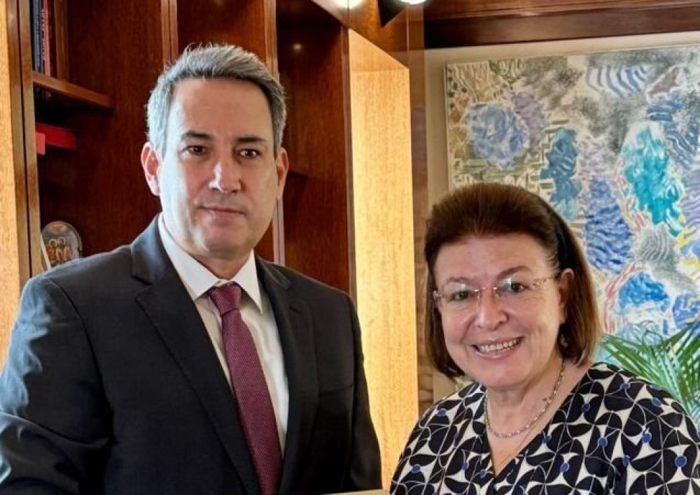 Συνάντηση Μενδώνη με τον πρέσβη του Περού - Στο επίκεντρο η πολιτιστική συνεργασία Ελλάδας-Περού
