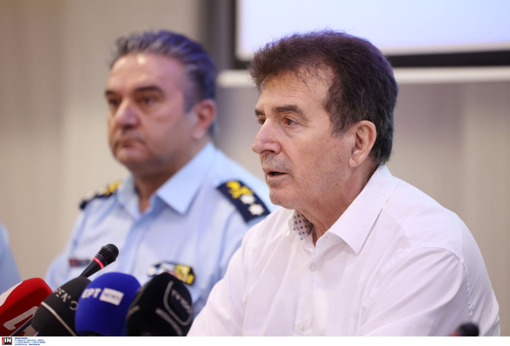 Χρυσοχοΐδης: Συγχαρητήρια στην ΕΛ.ΑΣ. για την εξάρθρωση επικίνδυνης σπείρας λαθρεμπορίας καυσίμων