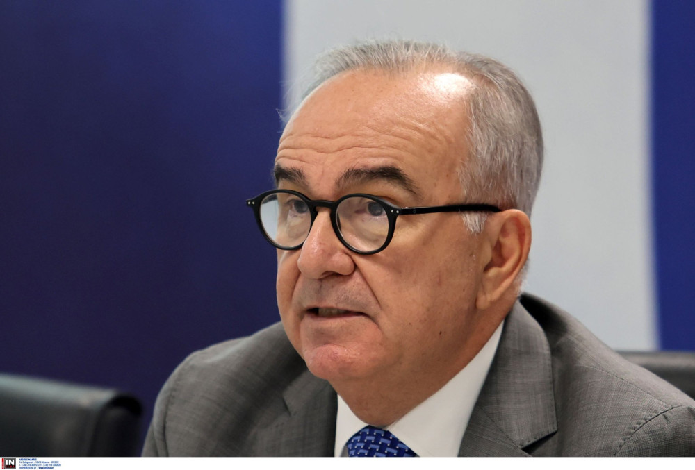 Παπαθανάσης: Μεγάλες επενδύσεις και στήριξη της οικονομίας το 2026
