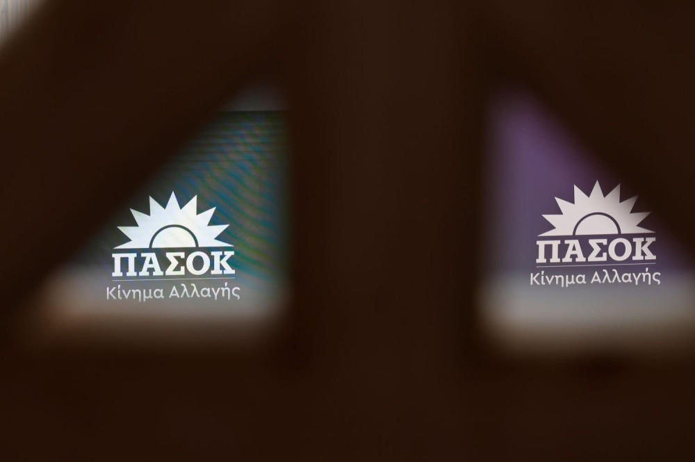 Σε κατάσταση απελπισίας το ΠΑΣΟΚ: επιχείρηση εργαλειοποίησης της ηλεκτρικής διασύνδεσης Ελλάδας-Κύπρου