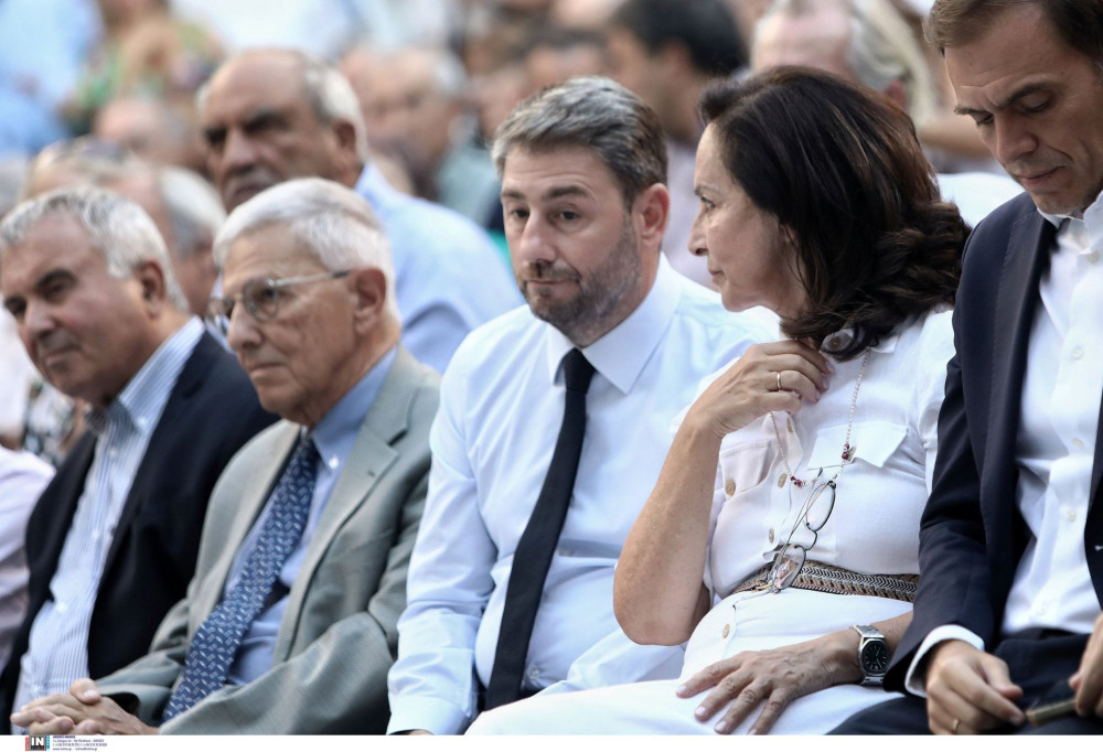 Το φάντασμα του «κατεστημένου» και η κληρονομιά της αυταπάτης