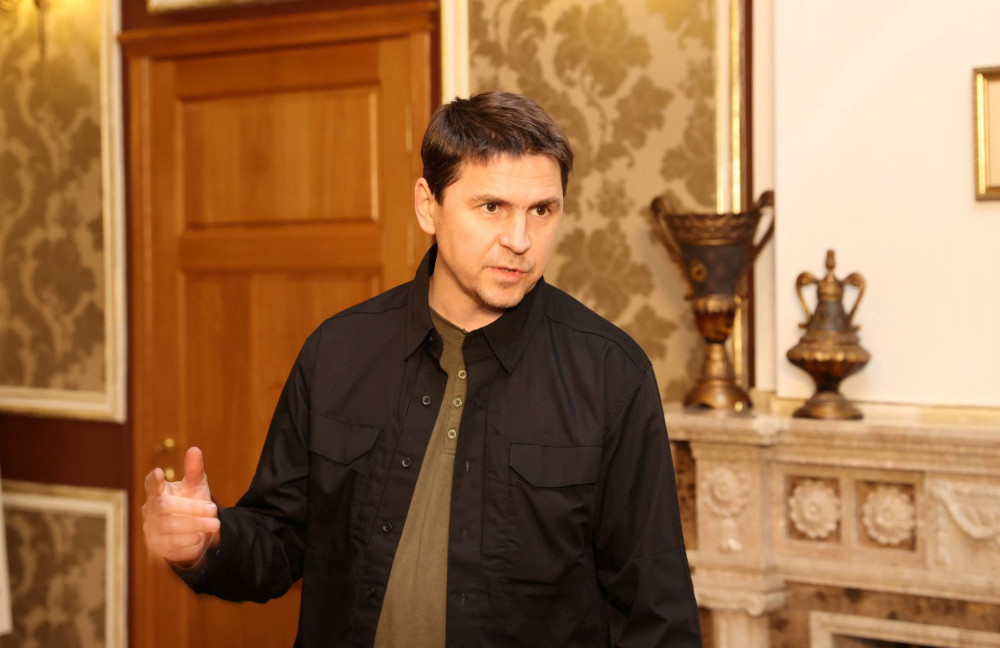 Ποντόλιακ (σύμβουλος Ζελένσκι): Τα 3 κριτήρια της Ουκρανίας για τη συνάντηση Τραμπ-Πούτιν στην Αλάσκα