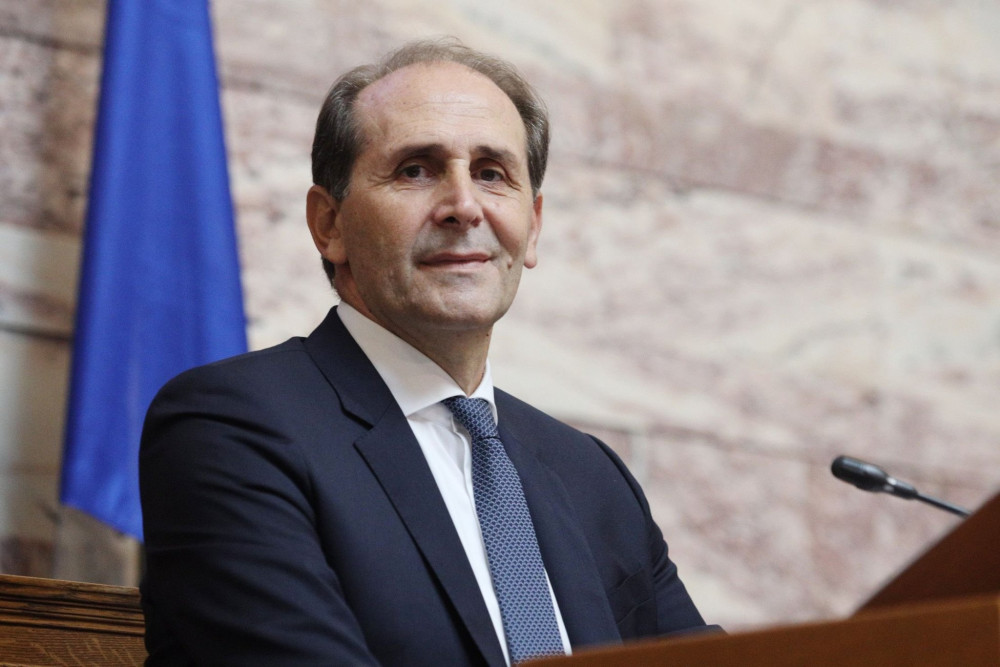 Θάνατος Απόστολου Βεσυρόπουλου: η γυναίκα που πιθανότατα θα τον αντικαταστήσει στη Βουλή