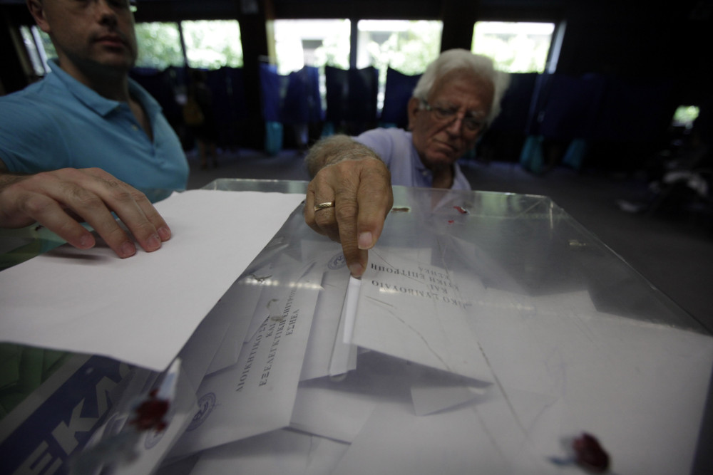 Η φαινομενική σταθερότητα του πολιτικού σκηνικού