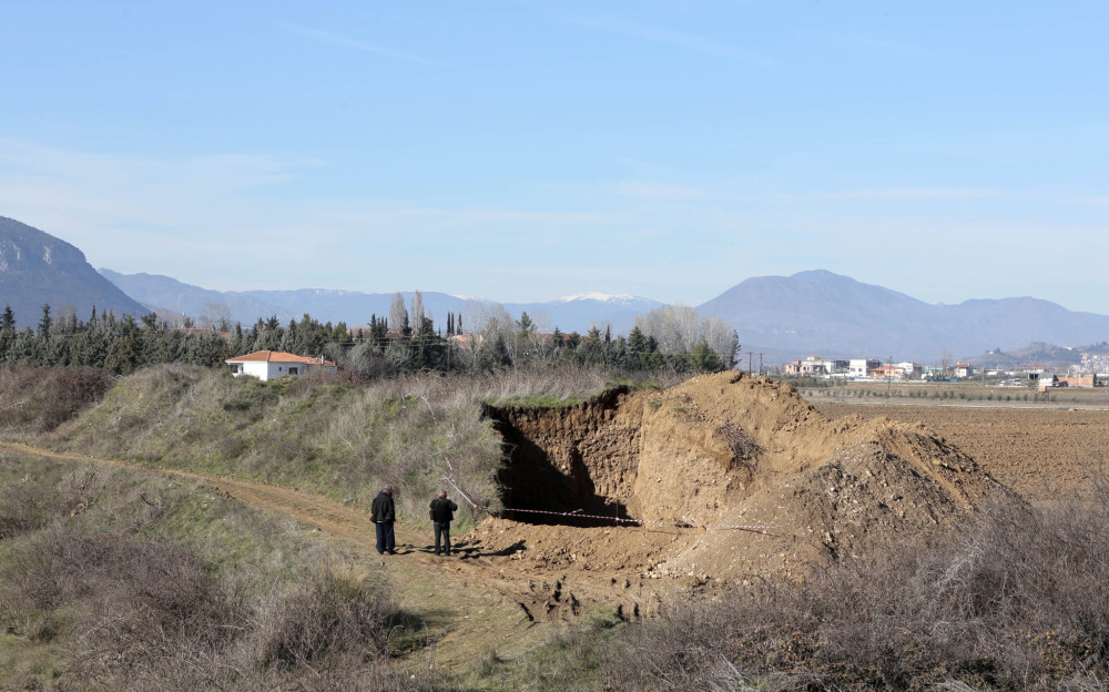 Άνθρακες ο θησαυρός: Σύγχρονοι χρυσοθήρες στα ίχνη του χρόνου