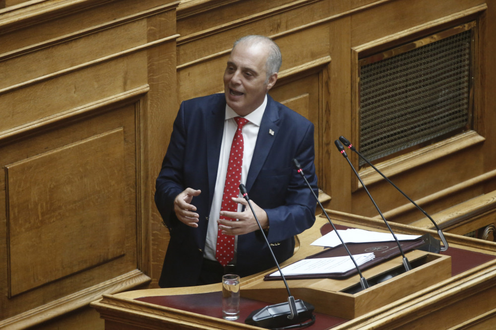 Βελόπουλος: Το πρόσωπο του λαϊκισμού και των fake news στην πολιτική σκηνή
