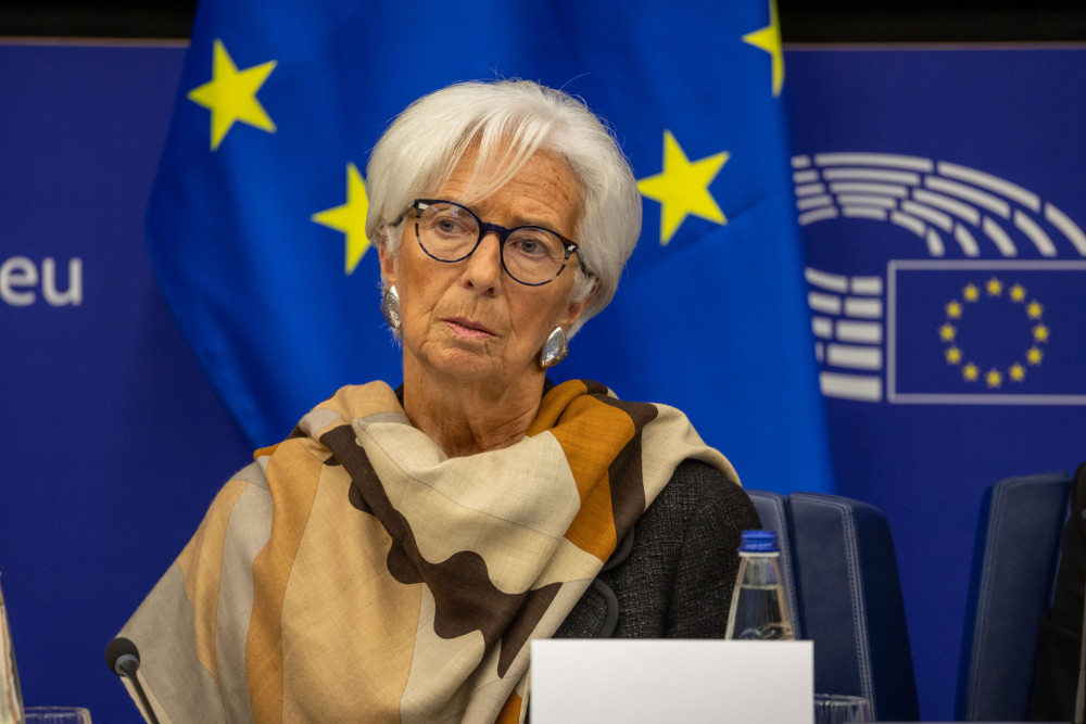 Κριστίν Λαγκάρντ: Οι ευρωπαϊκοί θεσμοί παρακολουθούν την πολιτική αστάθεια στη Γαλλία