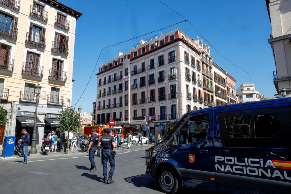 Δύο νεκροί και δύο αγνοούμενοι από την κατάρρευση κτηρίου στη Μαδρίτη