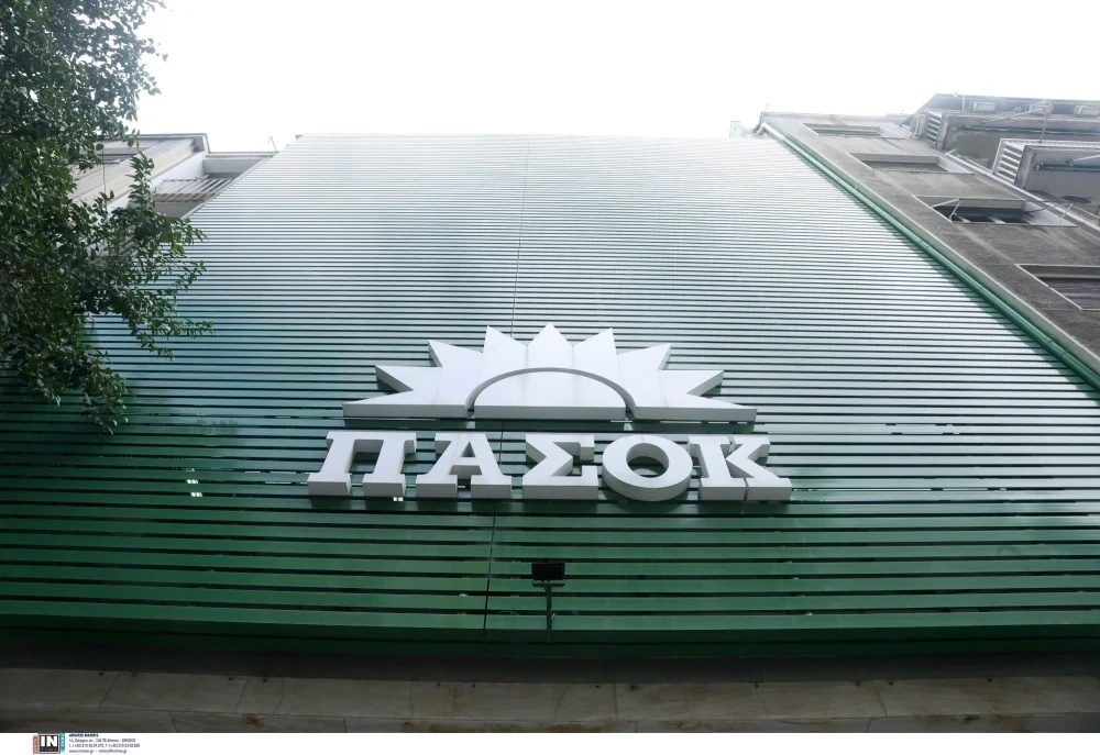 Όλο και πιο… αριστερά το ΠΑΣΟΚ: υποδαυλίζει τις κινητοποιήσεις, κλείνει το μάτι σε ΣΥΡΙΖΑ-ΝΕΑΡ