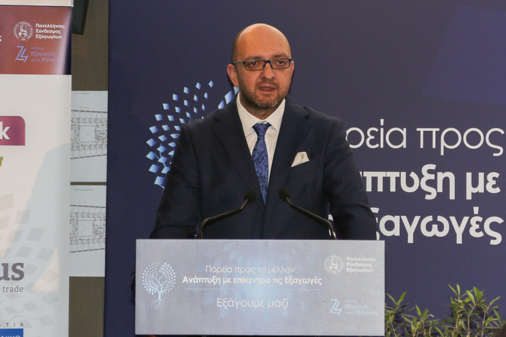 Ζαχαρός σε φοιτητές της Νομικής Σχολής: Η σχολή πρέπει να είναι καθαρή, όχι σαν τσαντίρι (video)