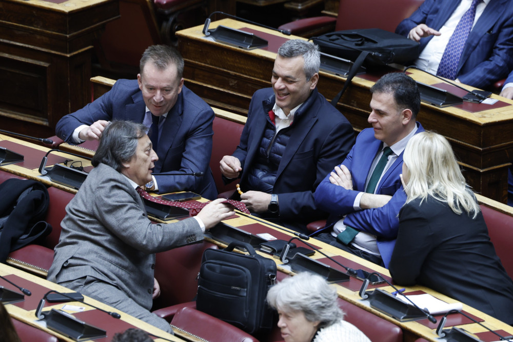 Άπατος θα πάει ο διάλογος, Σωκράτη