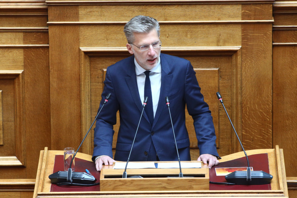 Άκης Σκέρτσος: «Η οικονομία μας και παράγει και εξάγει»