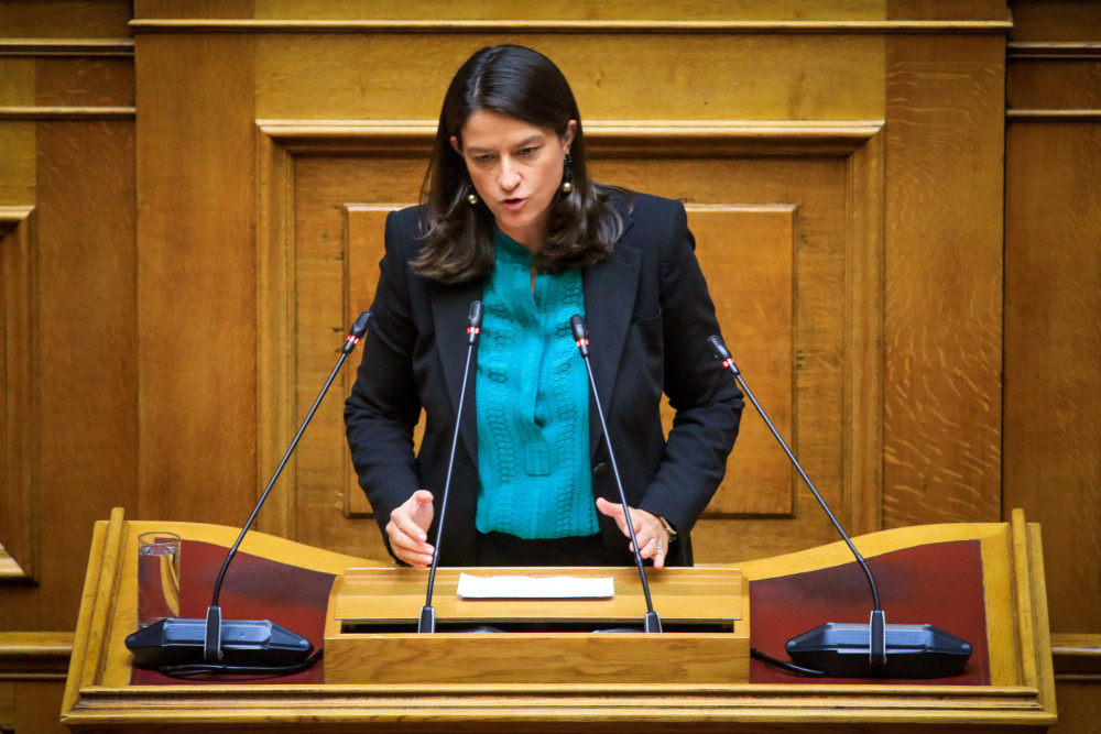Κεραμέως για 13ωρη εργασία: Η εκτεταμένη υπερωρία επιβαρύνει περισσότερο τον εργοδότη