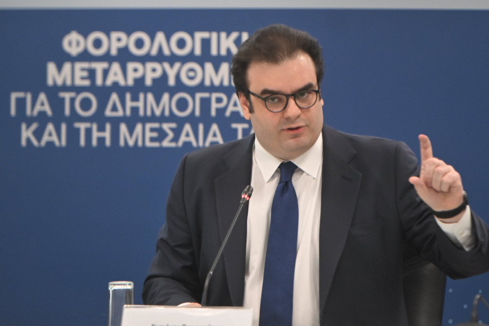 Πιερρακάκης: Η υπεύθυνη οικονομία δεν αφήνει λογαριασμούς στις επόμενες γενιές (video)