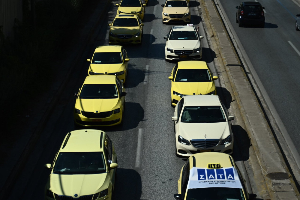 Ταξί: 18ωρη απεργία από τα μεσάνυχτα - Έντονες αντιδράσεις για βαν και λεωφορειολωρίδες