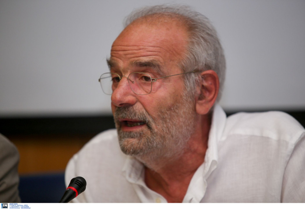 Αλαβάνος για Τσίπρα: Πρέπει να γονατίσει μπροστά σε έναν δεσπότη και να ζητήσει συγγνώμη