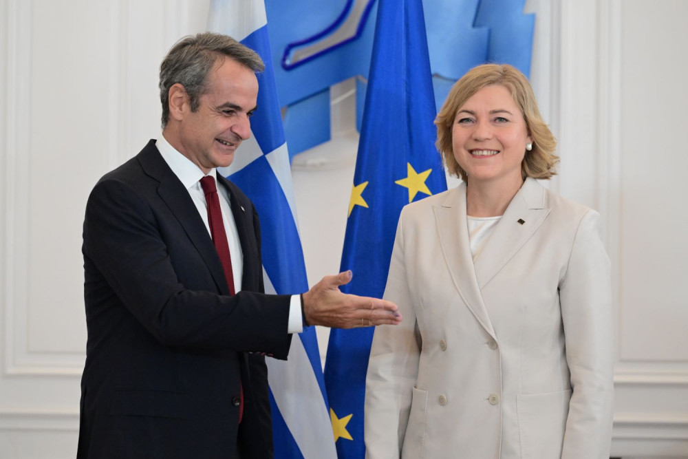 Η προστασία των ανηλίκων στην ψηφιακή εποχή στο επίκεντρο της συνάντησης Μητσοτάκη-Βιρκούνεν