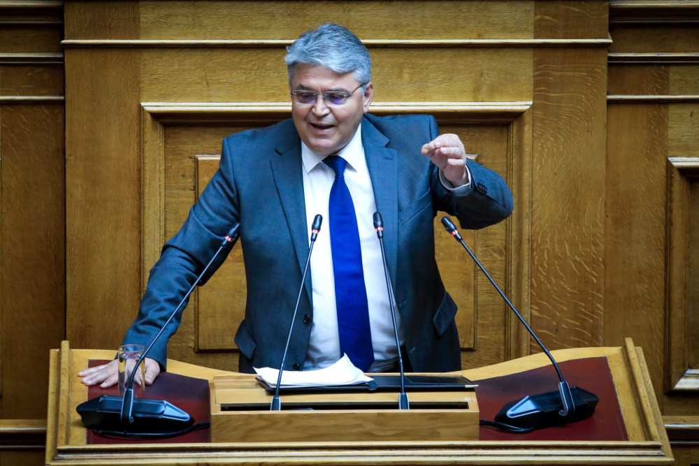 Στα κάγκελα της συνωμοσιολογίας (ξανά) ο Νατσιός