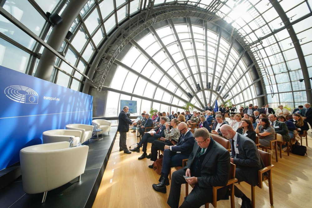 Τσιόδρας: εκδήλωση στις Βρυξέλλες για τις «Προκλήσεις του κλάδου της εστίασης»
