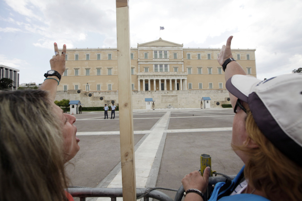 Παραλύει η χώρα από την 24ωρη απεργία: τροποποιήσεις και ακυρώσεις στα δρομολόγια των ΜΜΜ