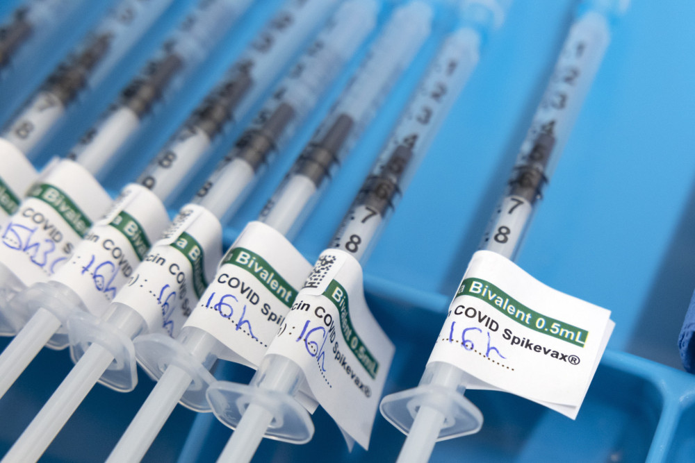 Πώς το mRNA εμβόλιο κατά της COVID-19 «ενισχύει» το ανοσοποιητικό ενάντια στον καρκίνο