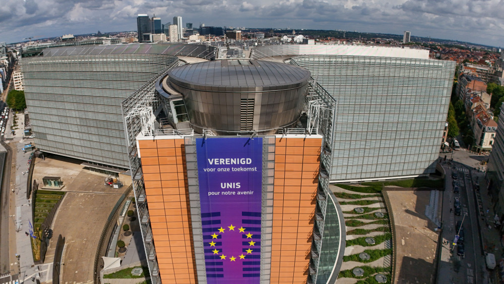 Ευρωπαϊκή ασπίδα άμυνας 1,5 δισ.: Σχέδιο της Κομισιόν με ελληνική υπογραφή