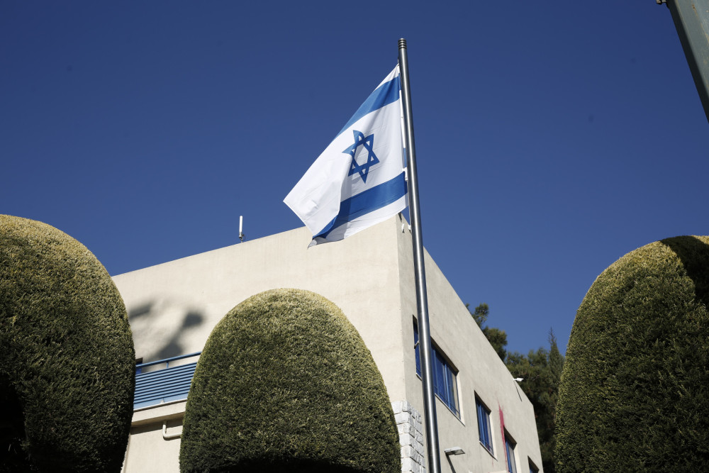 ΚΙΣΕ: Συγκίνηση και χαρά για την απελευθέρωση και την επιστροφή των ομήρων στο Ισραήλ