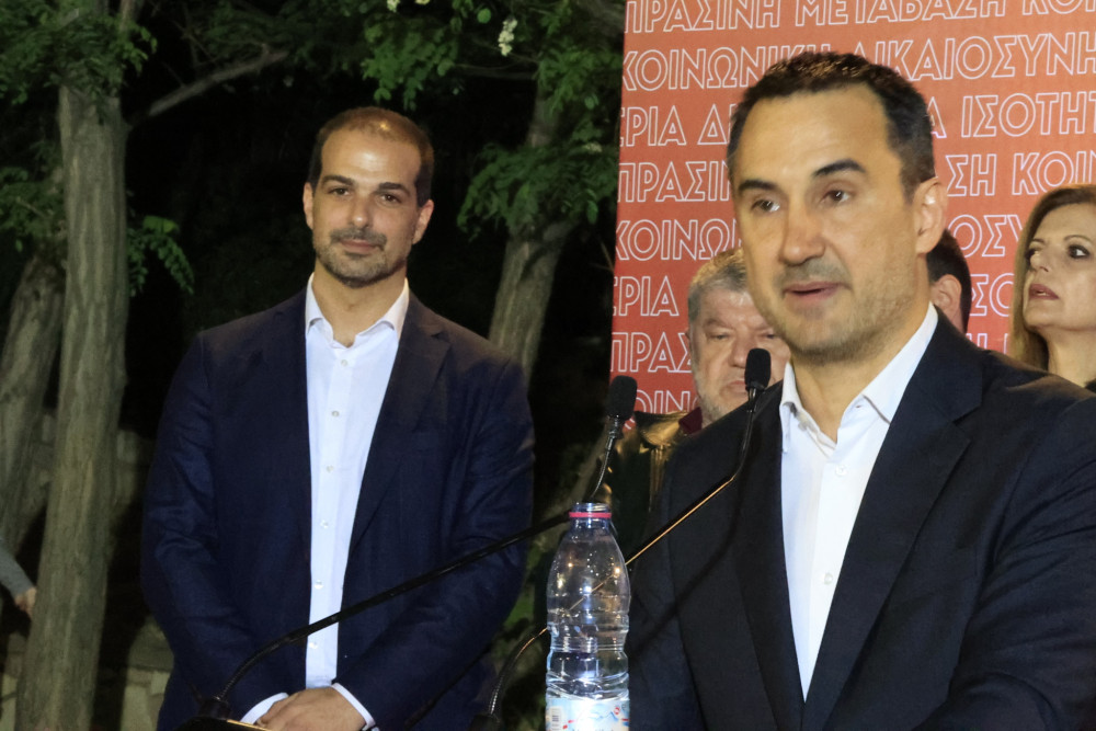 Χαρίτσης - Σακελλαρίδης σε ανοιχτή ρήξη και ο Τσίπρας «ξαναμοιράζει» την τράπουλα της Αριστεράς