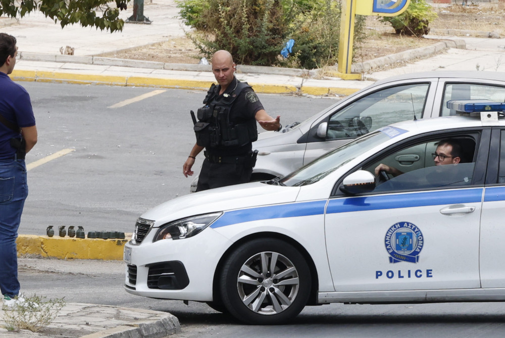 Συναγερμός στο κέντρο της Αθήνας για ύποπτο αντικείμενο - Διακοπή της κυκλοφορίας