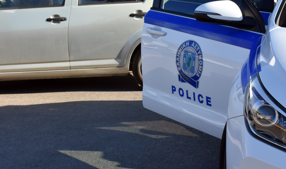 Σπείρα υποδυόμενη υπαλλήλους ΔΕΔΔΗΕ «άρπαξε» κοσμήματα αξίας 10.000 ευρώ από ηλικιωμένη