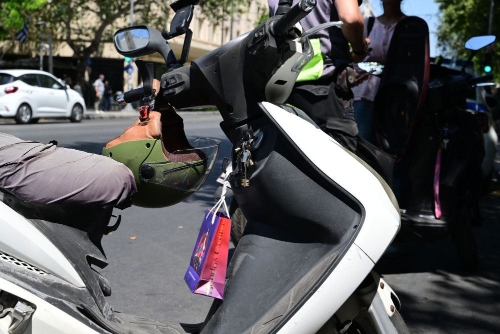 Συνεχίζονται οι έλεγχοι για τα κράνη: 1.770 παραβάσεις καταγράφηκαν μέσα σε μία εβδομάδα